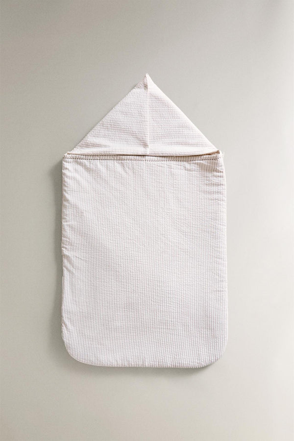 Zara carrycot baby stripes