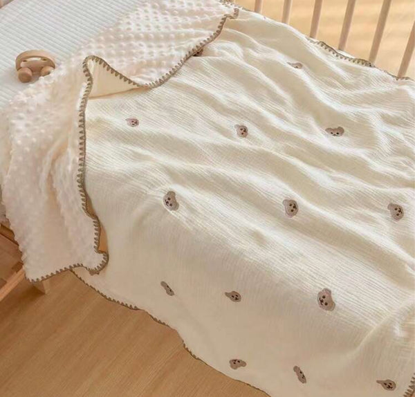 Cream bear bump blanket