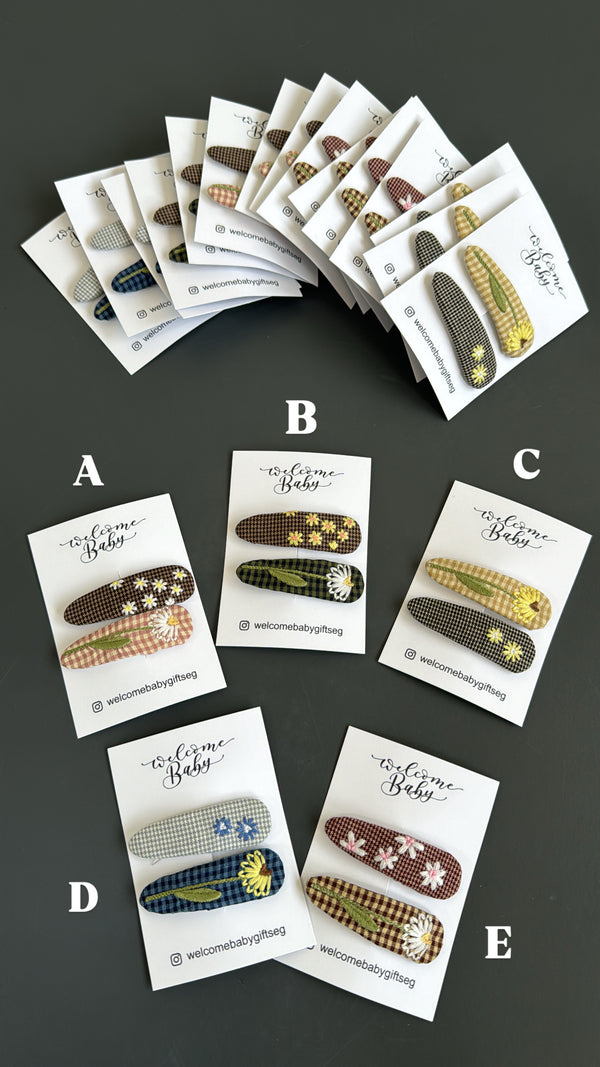Embroidered 2 pk hairclips