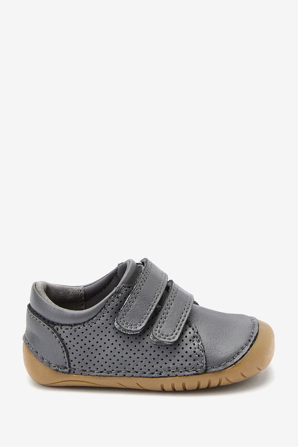 Grey Wide Fit (G) Crawler Shoes