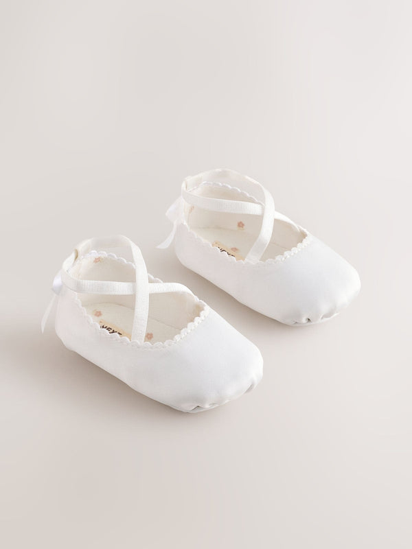 White Baby Bow Occassion Shoes (0-24mths)