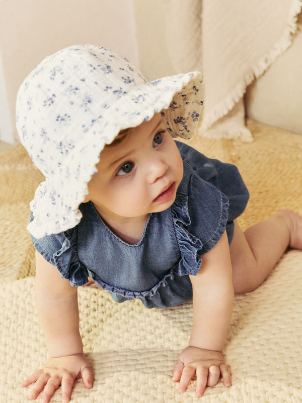 White/Blue Ditsy Floral Print 100% Cotton Baby Bucket Hat (0mths-2yrs)
