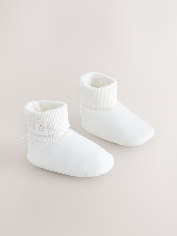 White Baby Bootie Shoes (0-18mths)