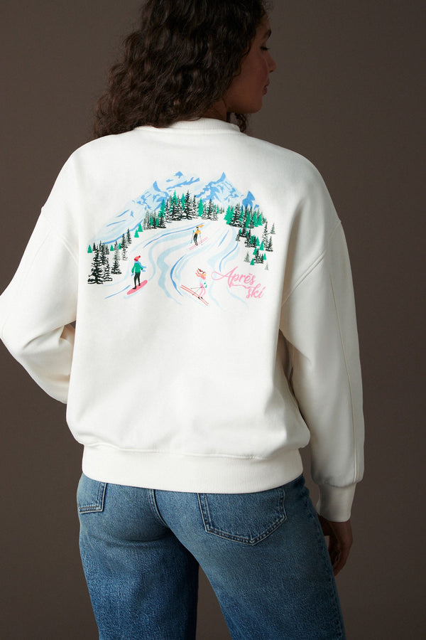 Ecru White Christmas Vintage Look Ski Slope Crew Neck Sweatshirt