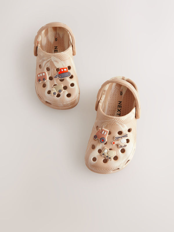 Neutral Transport Character Clogs
