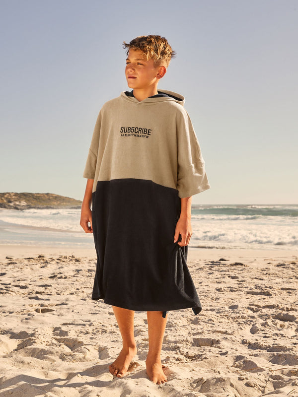 Black/Tan Poncho Towel (3-16yrs)
