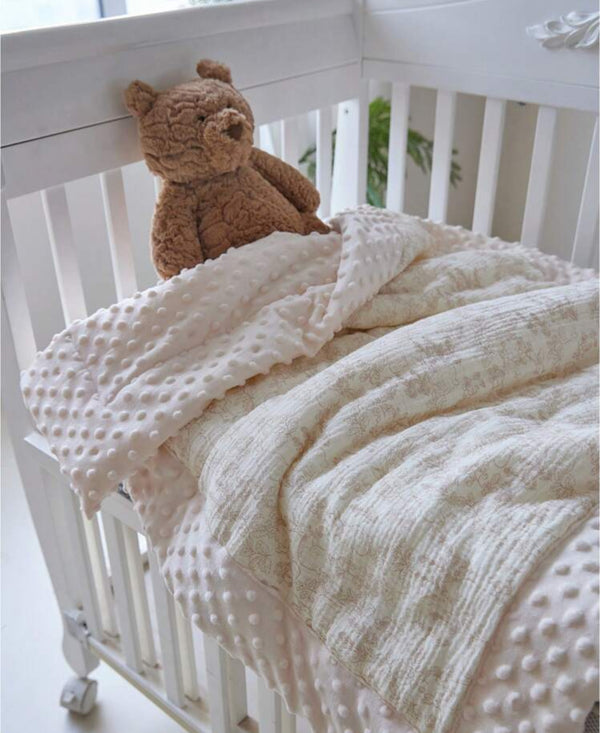 Woodland dusty pink pumb quilt