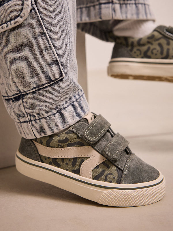 Khaki Green Wide Fit (G) Touch Fastening Skate Trainers