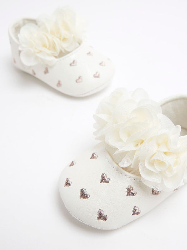 River Island Cream Ruched Ballet Pumps
