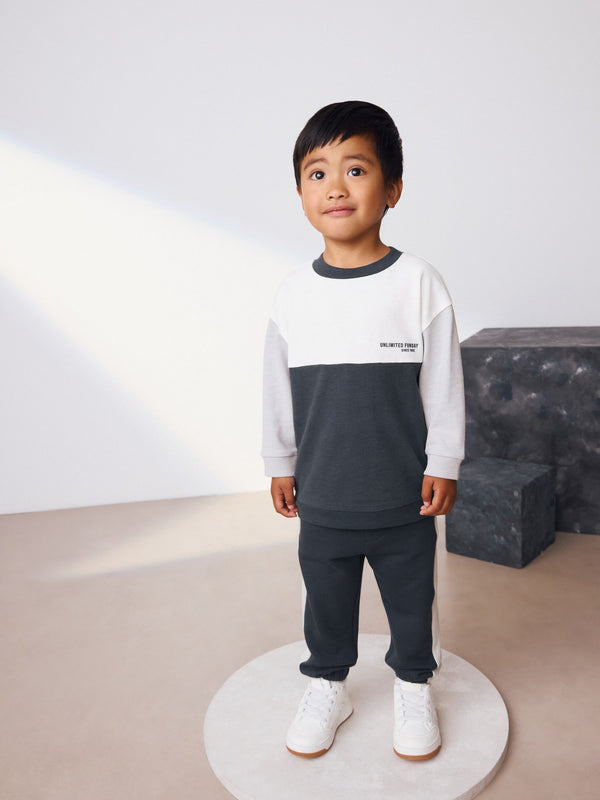 Black/White Long Sleeve Soft Touch T-Shirt and Joggers Set (3mths-7yrs)