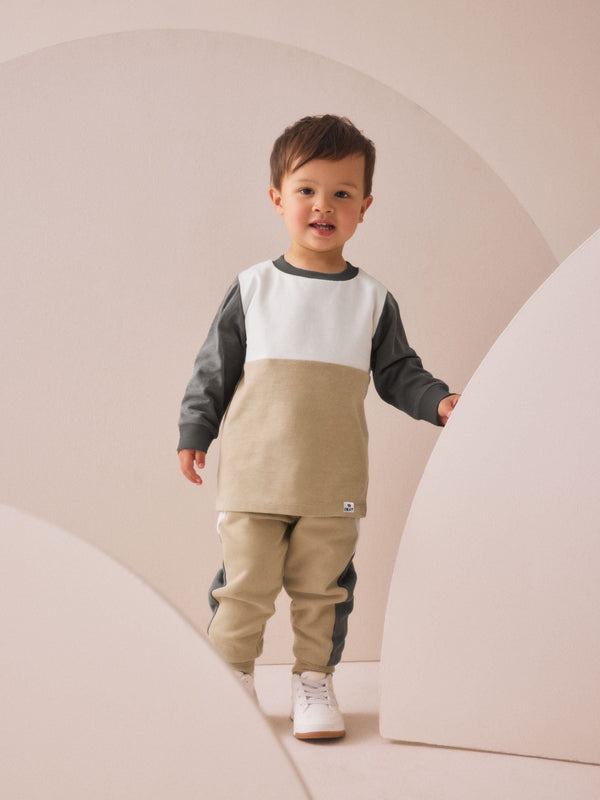 Neutral/Grey Long Sleeve Soft Touch T-Shirt and Joggers Set (3mths-7yrs)