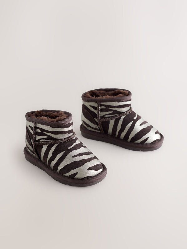 Silver Zebra Water Repellent Standard Fit (F) Suede Pull On Boots