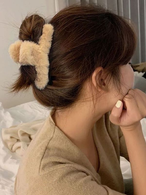 Hair claws for winter