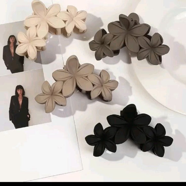 Hair clip flowery