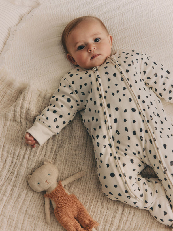 Ecru 2.5 Tog Wadded Zip Sleepsuit