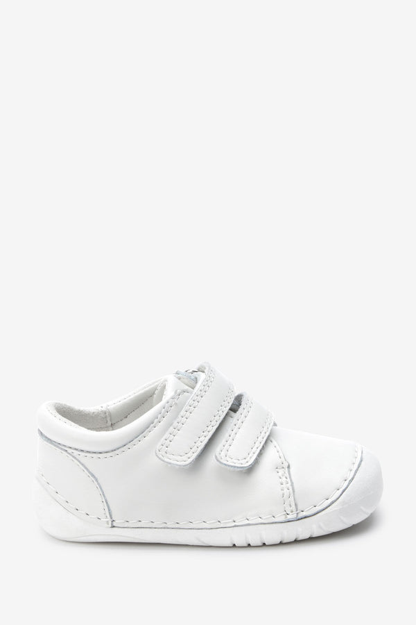 White Standard Fit (F) Crawler Shoes