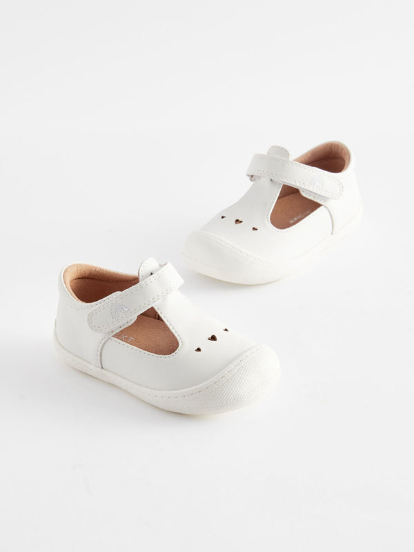 White Standard Fit (F) Crawler T-Bar Shoes