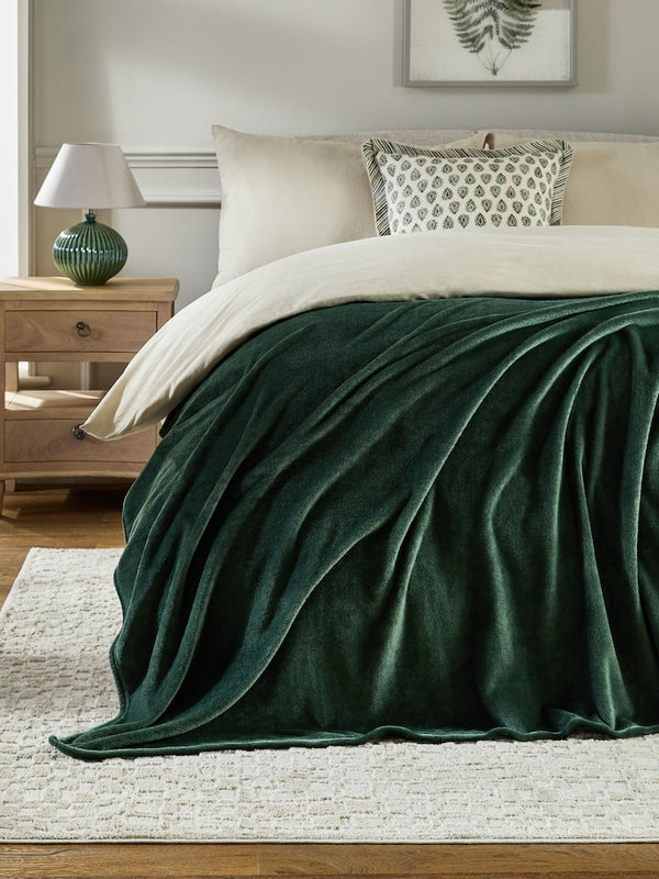 Green Plush Fleece Throw immediate